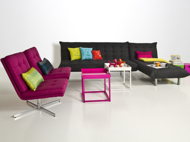Barevný, designový nábytek a dekorace do obývacího pokoje